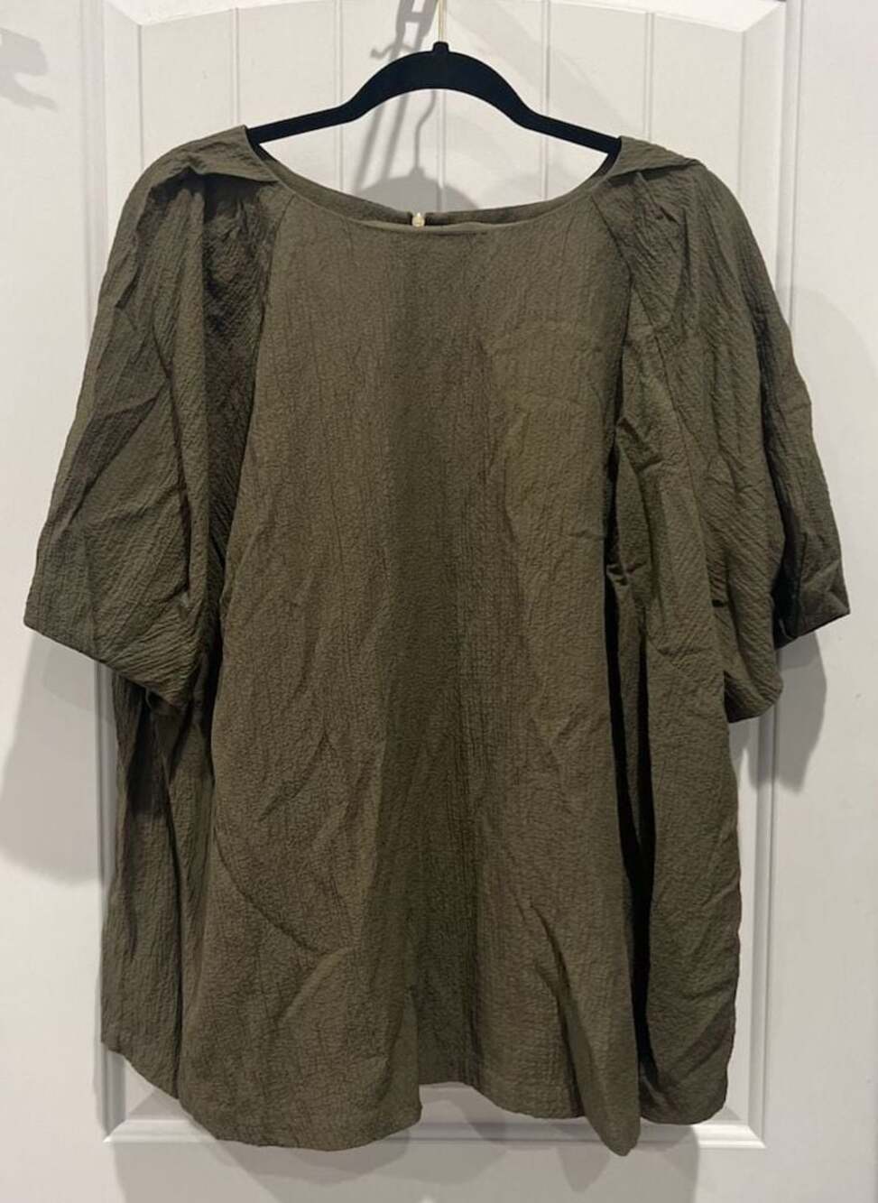 Calvin Klein Women's Olive Green Textured Short Sleeve Plus Size Top Size 2X